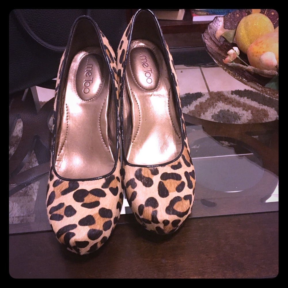 Mee too size 10 Leopard print shoes